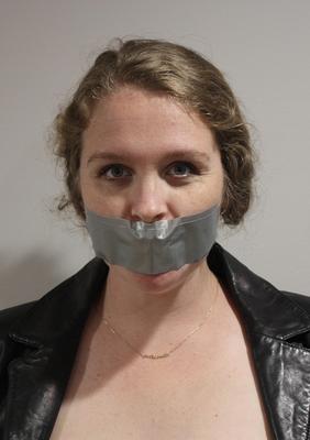 Photoshoot : Gagged