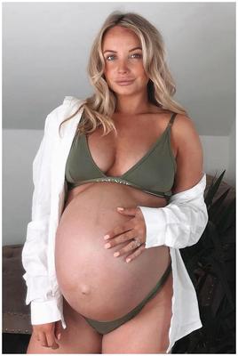I Put a Baby In Her