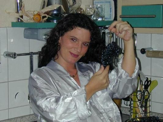 PREGNANT WOMAN HAVING SEX IN THE KITCHEN